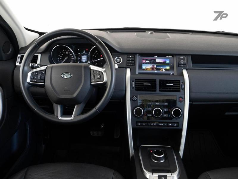 Foto do veículo LAND ROVER DISCOVERY DISC SPT P240 HSE 2018 72.440 KM 139.900,00
