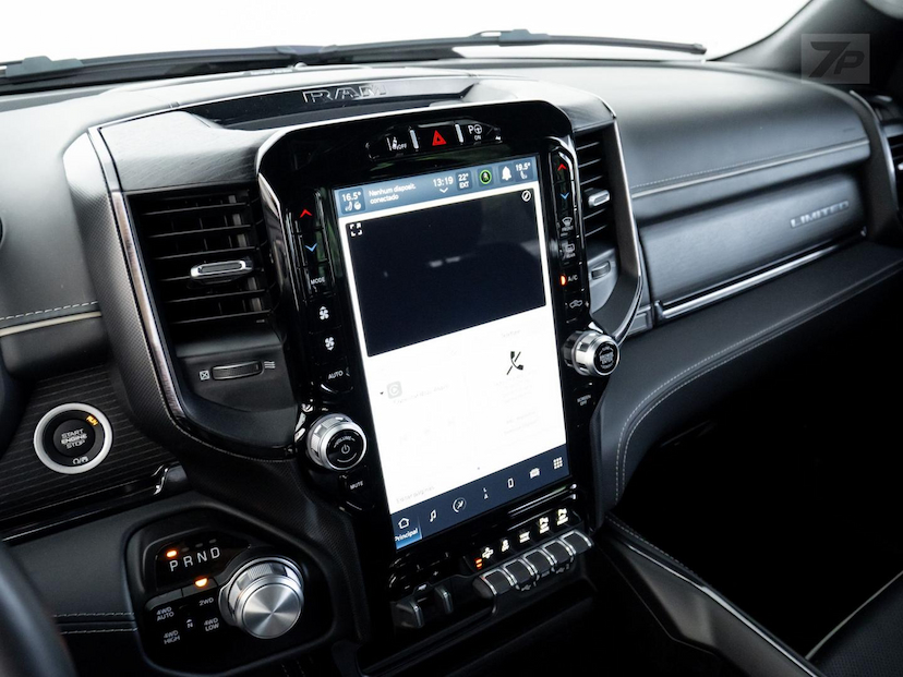 Foto do veículo RAM 1500  LIMITED HEMI 2023 27.903 KM 465.000,00