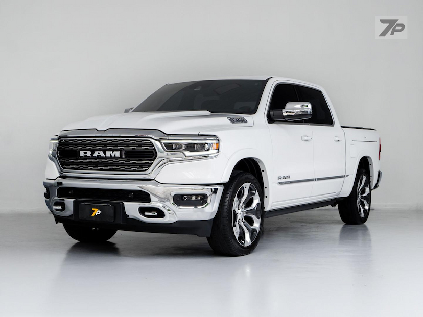 Foto do veículo RAM 1500  LIMITED HEMI 2023 27.903 KM 465.000,00