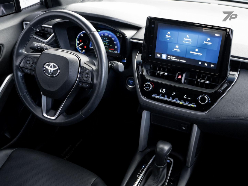 Foto do veículo TOYOTA COROLLA CROSS  XRV 1.8 16V AUT.(HÍBRIDO) 2023 24.750 KM 159.000,00