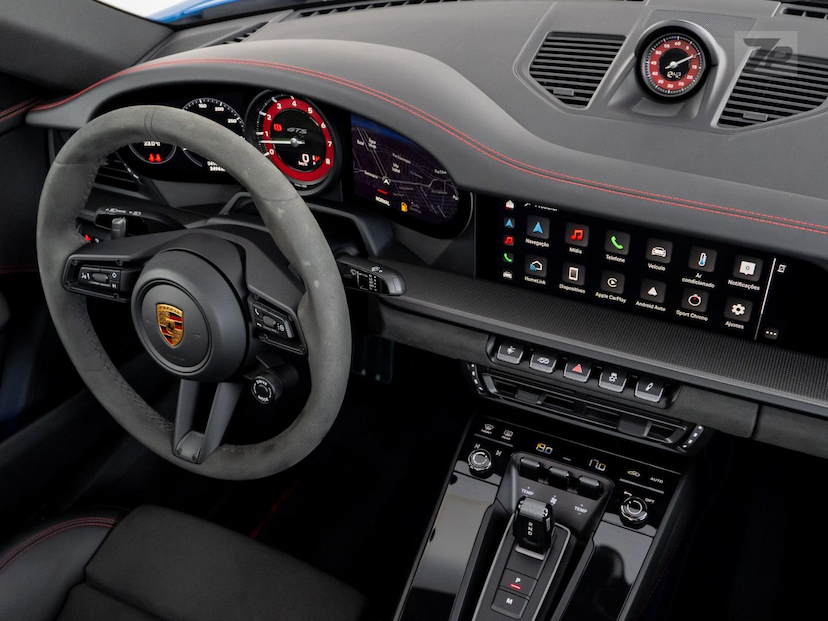 Foto do veículo PORSCHE 911  CAR 4GTS 2023 3.494 KM 1.099.000,00