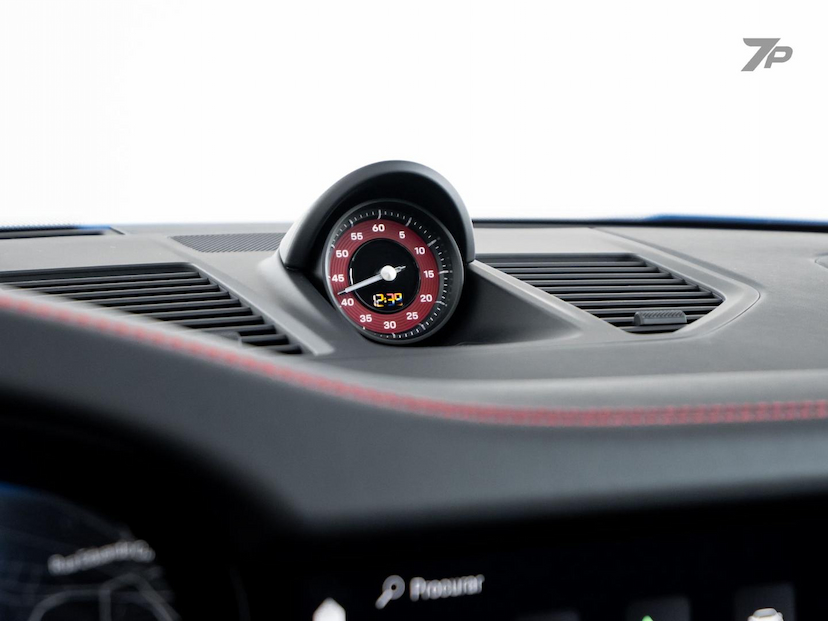 Foto do veículo PORSCHE 911  CAR 4GTS 2023 3.494 KM 1.099.000,00