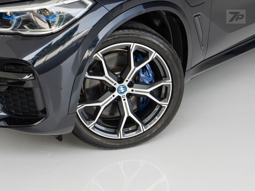 Foto do veículo BMW X5  XDRIVE45E 2022 38.376 KM 438.500,00