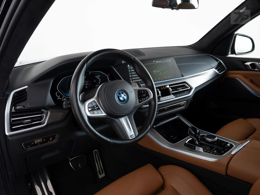 Foto do veículo BMW X5  XDRIVE45E 2022 38.376 KM 438.500,00