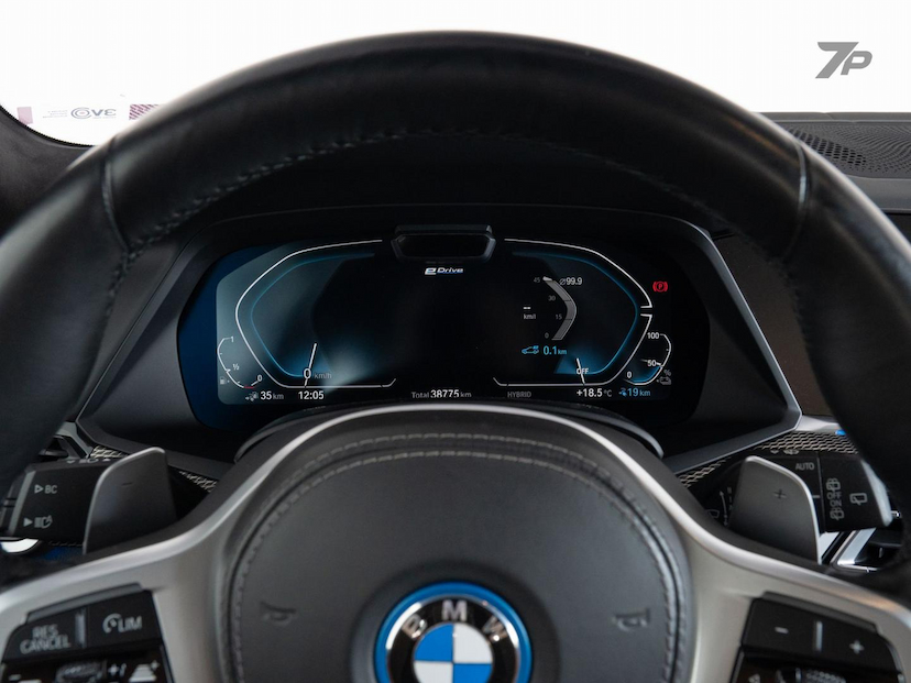 Foto do veículo BMW X5  XDRIVE45E 2022 38.376 KM 438.500,00