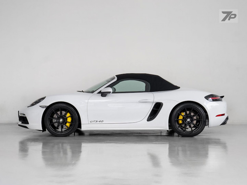 Foto do veículo PORSCHE BOXSTER  GTS4.0 2021 22.549 KM 678.900,00
