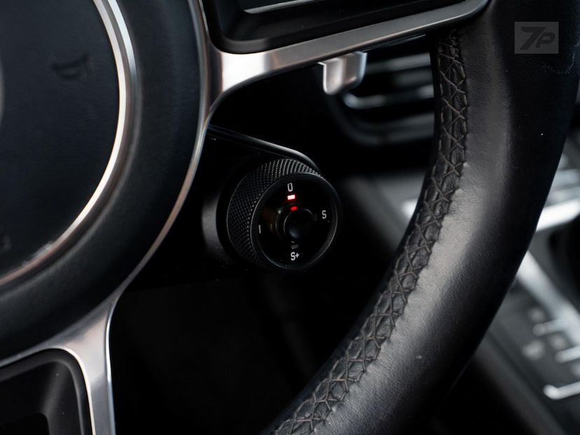 Foto do veículo PORSCHE MACAN  S 2020 32.678 KM 428.000,00