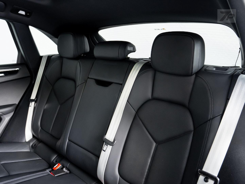 Foto do veículo PORSCHE MACAN  S 2020 32.678 KM 428.000,00