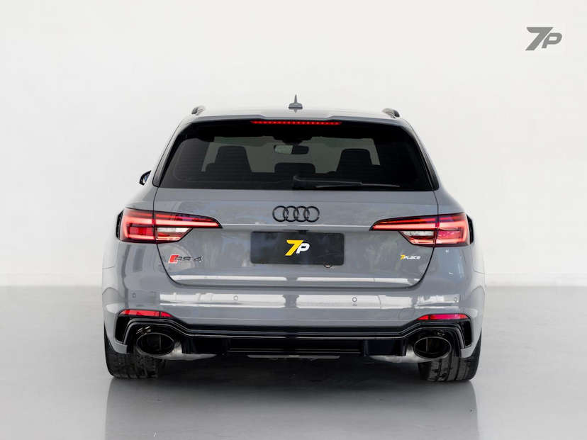 Foto do veículo AUDI RS4  AV 2.9TFSI 2019 7.350 KM 500.000,00