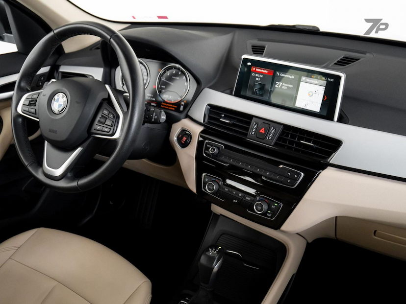 Foto do veículo BMW X1  S20I ACTIVEFLEX 2020 28.354 KM 164.500,00