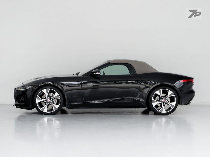 Foto do veículo JAGUAR F-TYPE  300RD CB 2023 4.001 KM 459.000,00