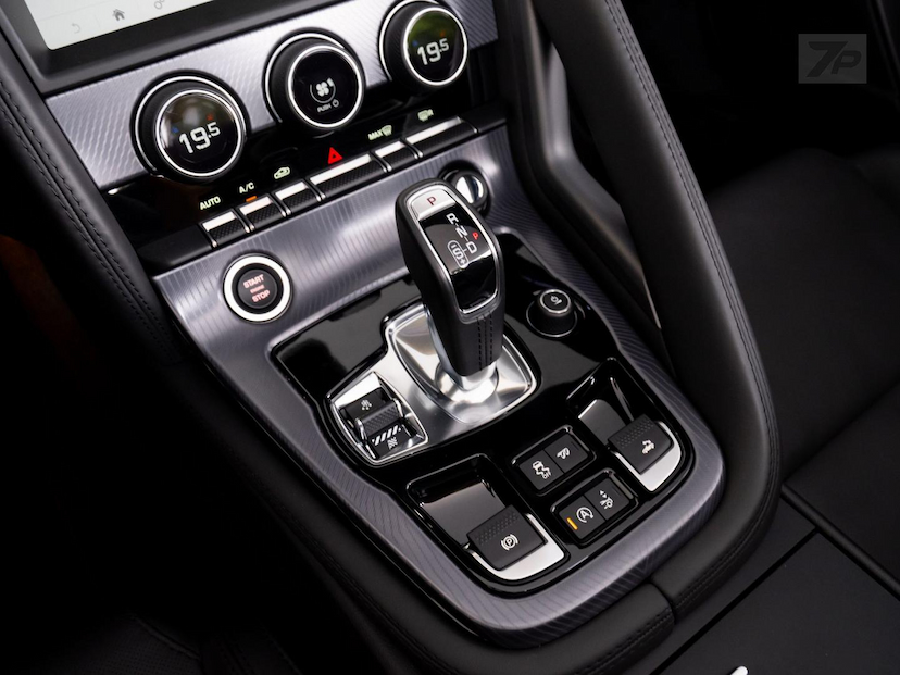 Foto do veículo JAGUAR F-TYPE  300RD CB 2023 4.001 KM 459.000,00