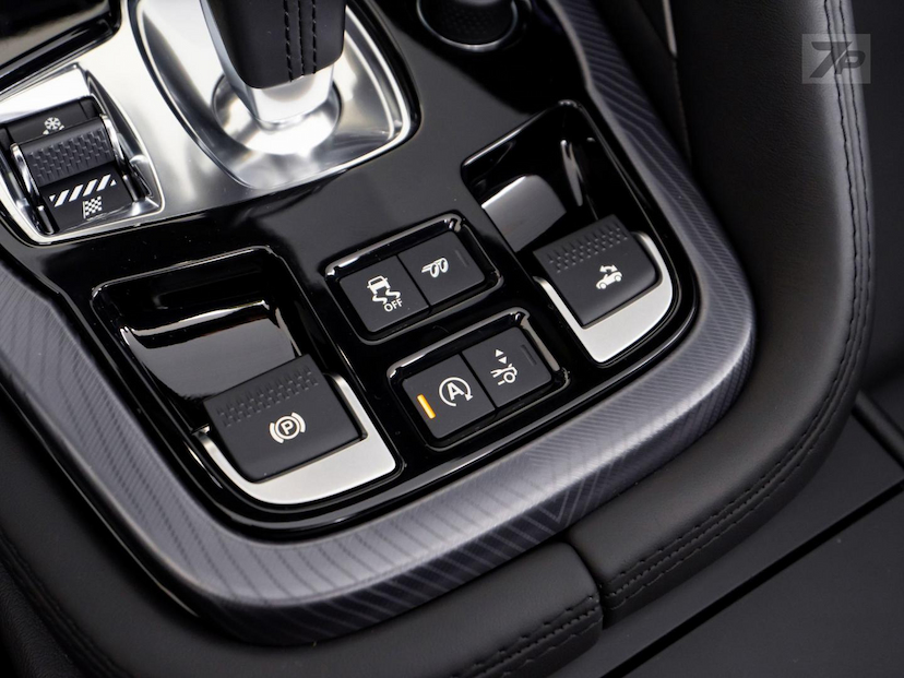 Foto do veículo JAGUAR F-TYPE  300RD CB 2023 4.001 KM 459.000,00