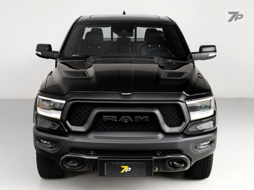Foto do veículo RAM 1500  REBEL 5.7 HEMI CD V8 4X4 AUT 2022 57.658 KM 358.500,00