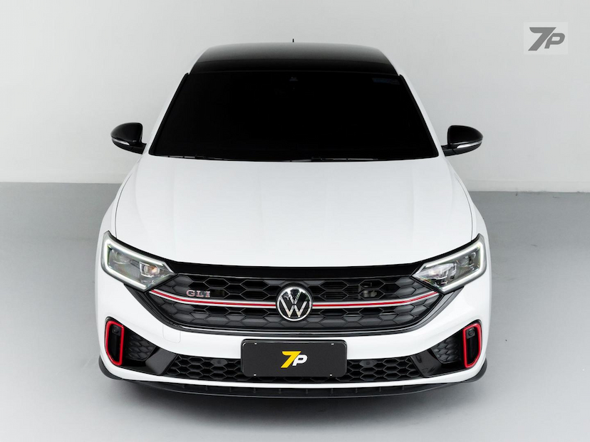 Foto do veículo VOLKSWAGEN JETTA  GLI 350 TSI 2.0 16V 4P AUT 2023 20.890 KM 214.000,00