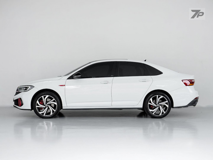 Foto do veículo VOLKSWAGEN JETTA  GLI 350 TSI 2.0 16V 4P AUT 2023 20.890 KM 214.000,00