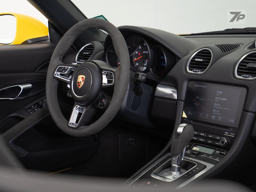Foto do veículo PORSCHE 718  BOXSTER GTS 4.0 400CV 2024 3.798 KM 754.900,00
