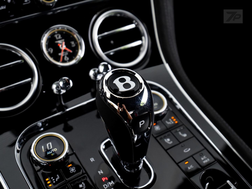 Foto do veículo BENTLEY CONTINENTAL  GT SPEED 2022 2.426 KM 3.650.000,00