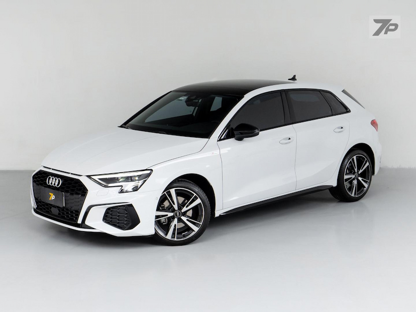 Foto do veículo AUDI A3  SPORTB. PERF. BLACK 2.0 S-TRON 2023 13.646 KM 239.800,00