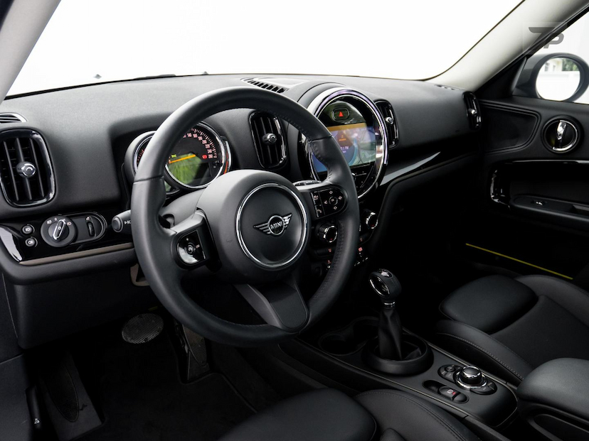 Foto do veículo MINI COUNTRYMAN COOPER  S E ALL4 1.5 HÍBRIDO 2023 18.515 KM 238.900,00