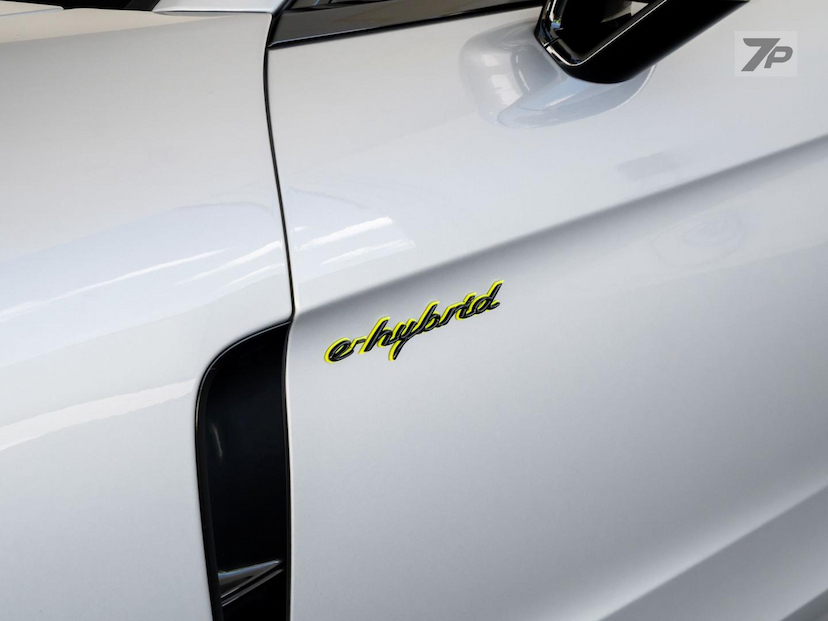 Foto do veículo PORSCHE PANAMERA  4SEHY 2023 2.486 KM 759.000,00