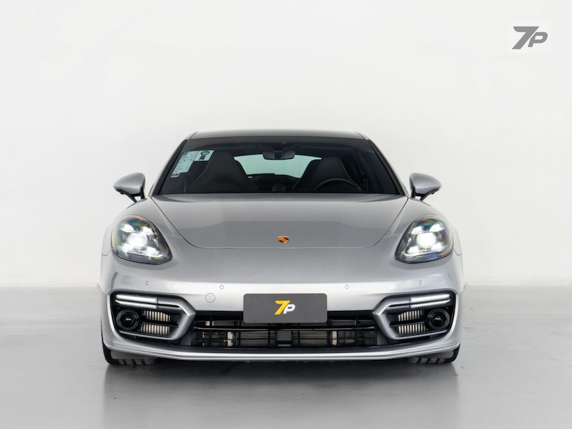 Foto do veículo PORSCHE PANAMERA  4SEHY 2023 2.486 KM 759.000,00