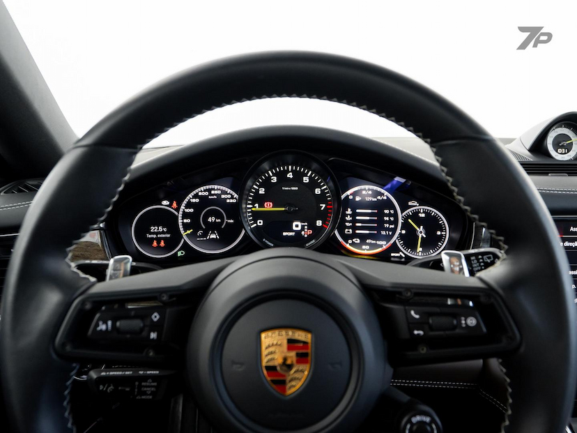 Foto do veículo PORSCHE PANAMERA  4SEHY 2023 2.486 KM 759.000,00