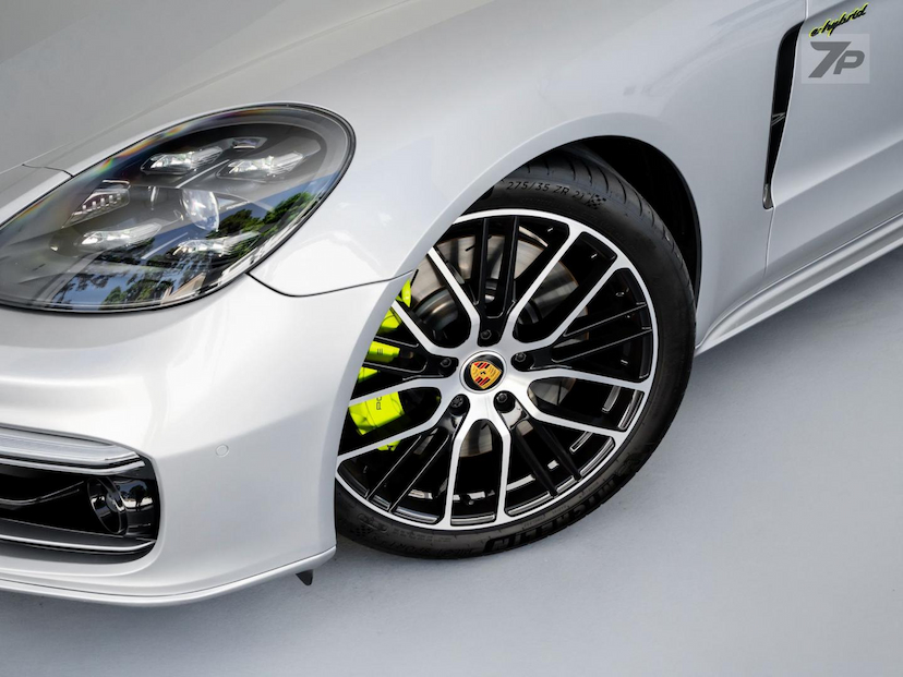 Foto do veículo PORSCHE PANAMERA  4SEHY 2023 2.486 KM 759.000,00