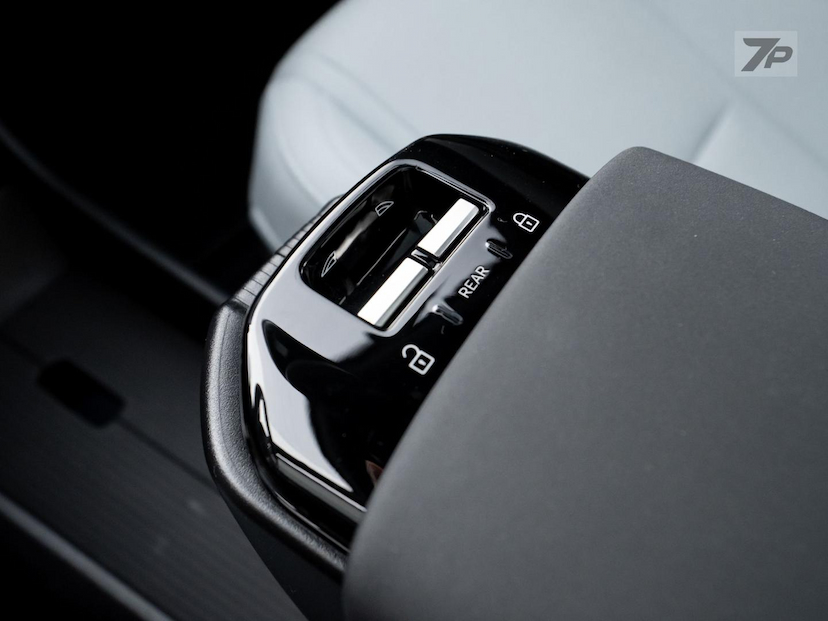 Foto do veículo VOLVO EX30  E60 ULTRA (ELÉTRICO) 2024 8.172 KM 267.000,00
