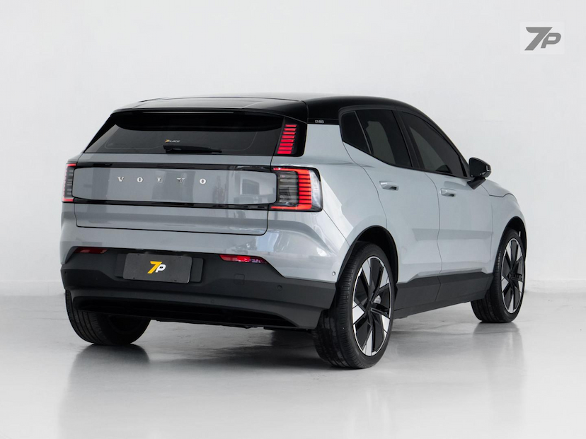 Foto do veículo VOLVO EX30  E60 ULTRA (ELÉTRICO) 2024 8.172 KM 267.000,00