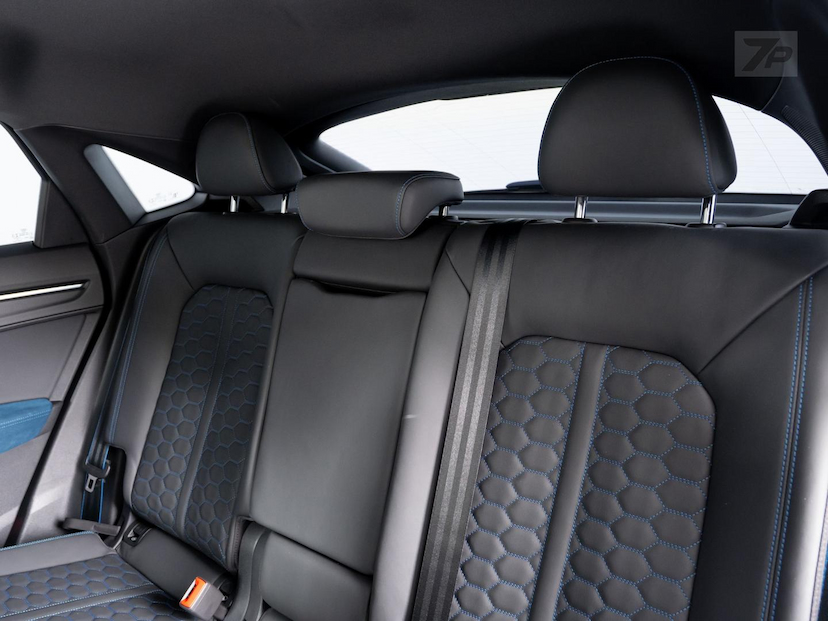 Foto do veículo AUDI RS Q3  SPORT BACK TFSI 2021 18.371 KM 459.000,00
