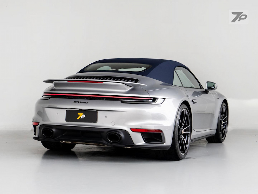 Foto do veículo PORSCHE 911  TURBO CAB 2024 988 KM 1.680.000,00