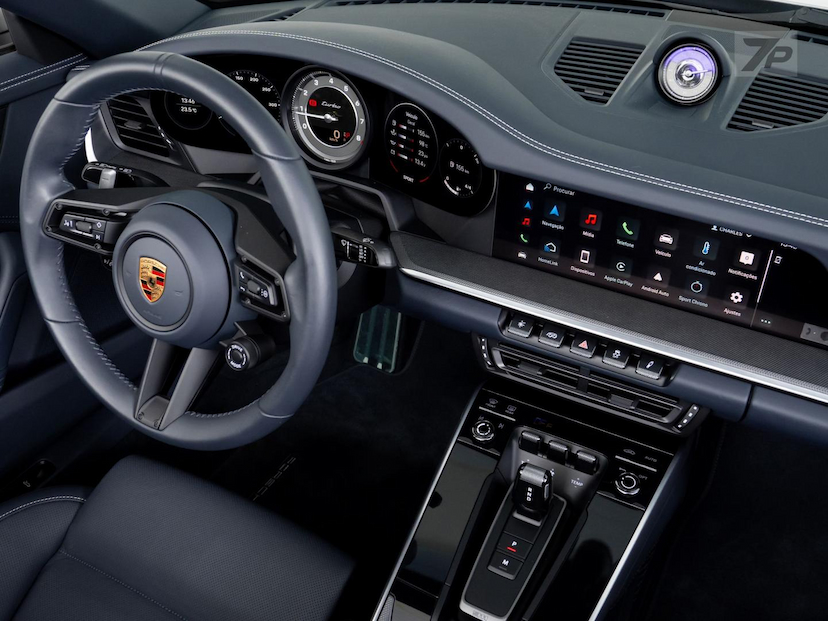 Foto do veículo PORSCHE 911  TURBO CAB 2024 988 KM 1.680.000,00