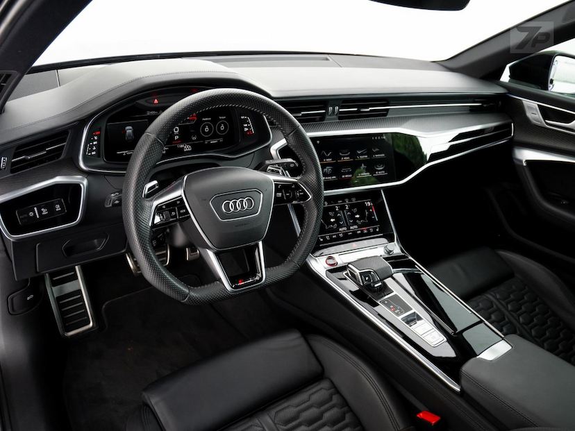 Foto do veículo AUDI RS6  AV 4.0TFSI 2021 17.480 KM 879.500,00