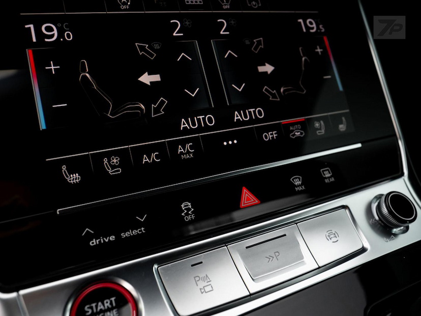 Foto do veículo AUDI RS6  AV 4.0TFSI 2021 17.480 KM 879.500,00