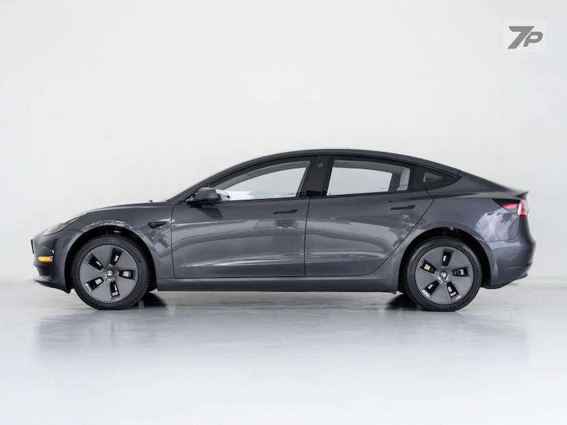 Foto do veículo TESLA MODEL 3  LONG RANGE 2022 10.600 KM 499.000,00