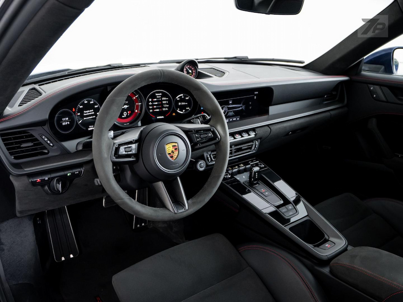 Foto do veículo PORSCHE 911  GTS 2022 13.000 KM 898.500,00