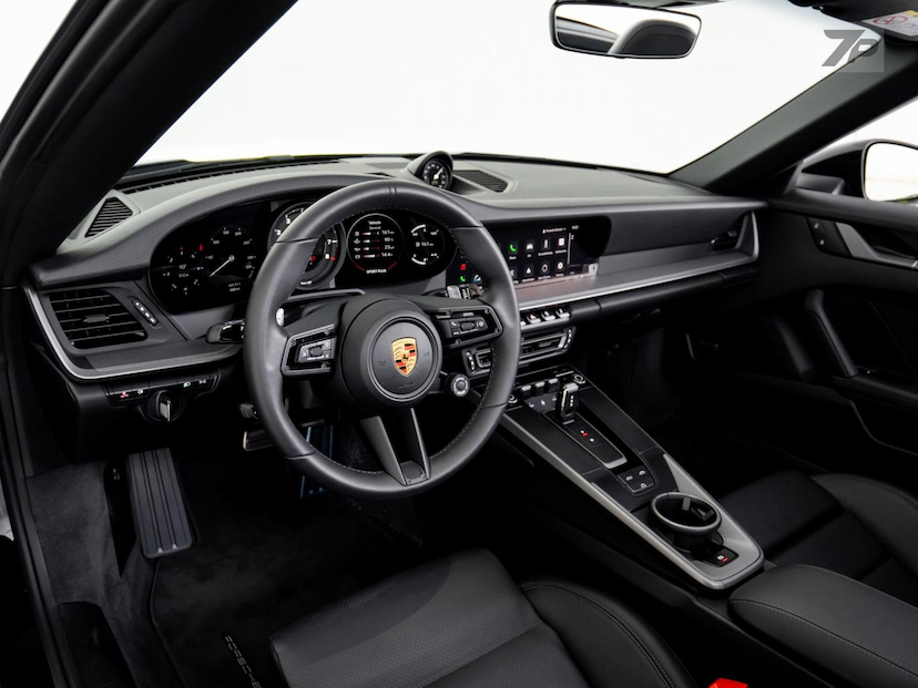 Foto do veículo PORSCHE 911  CARRERA CABRIOLET 3.0 (991/992) 2024 665 KM 998.500,00