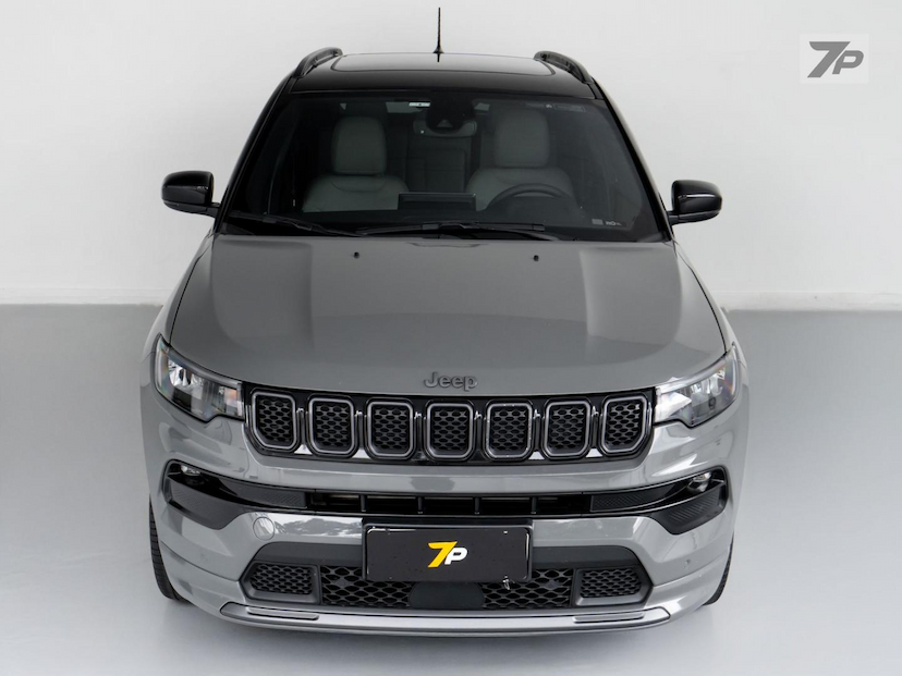 Foto do veículo JEEP COMPASS  SERIE S TF 2022 57.100 KM 155.000,00