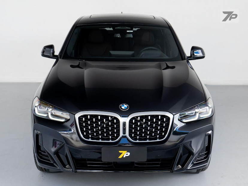 Foto do veículo BMW X4  XDRIVE30I 2025 1.900 KM 499.000,00