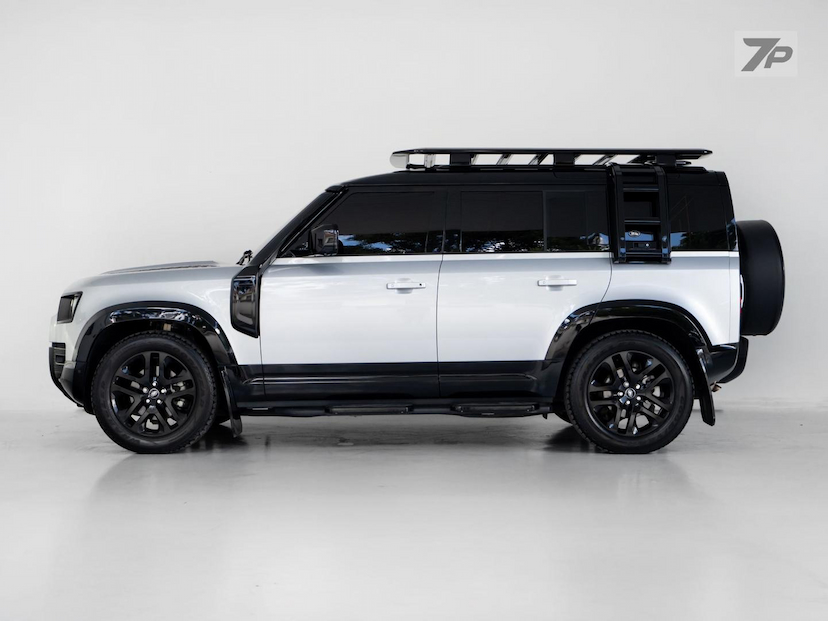 Foto do veículo LAND ROVER DEFENDER 110P HSE 7L 2022 29.830 KM 529.000,00