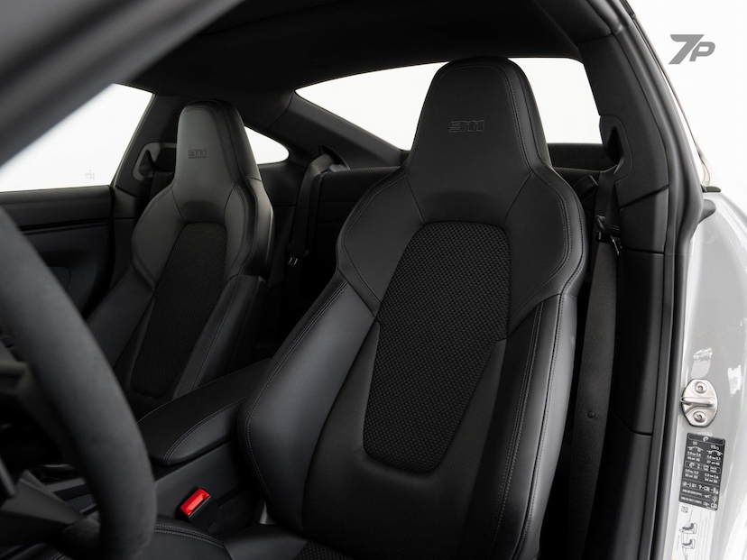 Foto do veículo PORSCHE 911  CARRERA T 2023 3.262 KM 868.000,00