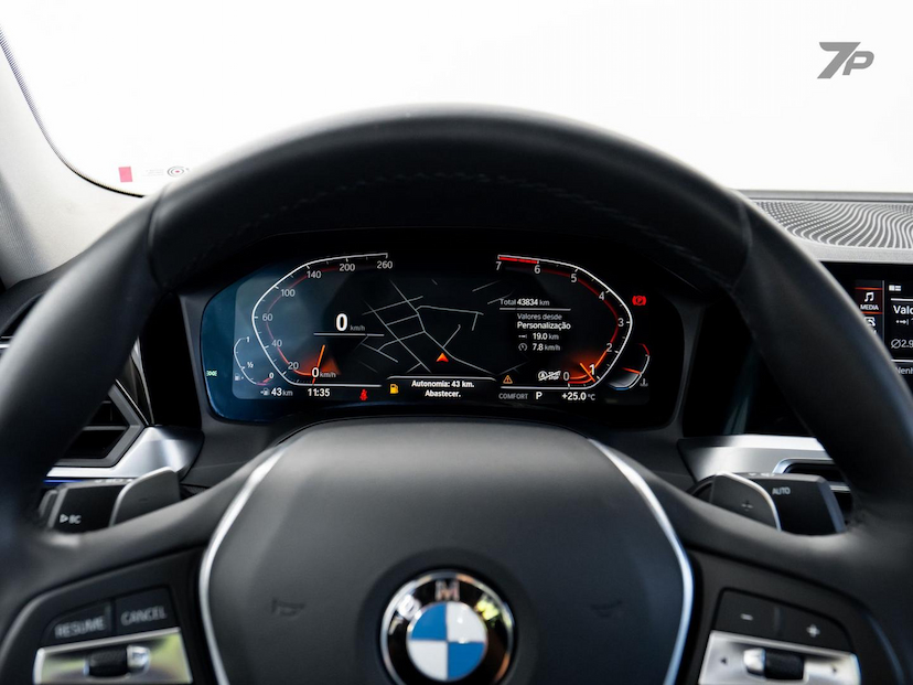 Foto do veículo BMW 320I 320 SPORT GP 184 CV 2020 43.815 KM 194.500,00