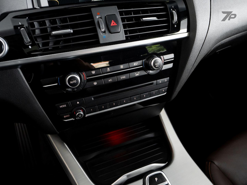 Foto do veículo BMW X4  2.0 XDRIVE 28I X-LINE TURBO 2016 62.356 KM 158.500,00