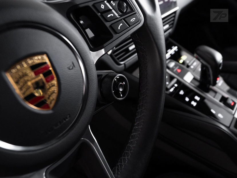 Foto do veículo PORSCHE CAYENNE  COUPE PLATINUM ED 3.0 (HIBRIDO) 2022 26.049 KM 677.000,00