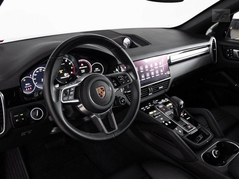 Foto do veículo PORSCHE CAYENNE  COUPE PLATINUM ED 3.0 (HIBRIDO) 2022 26.049 KM 677.000,00