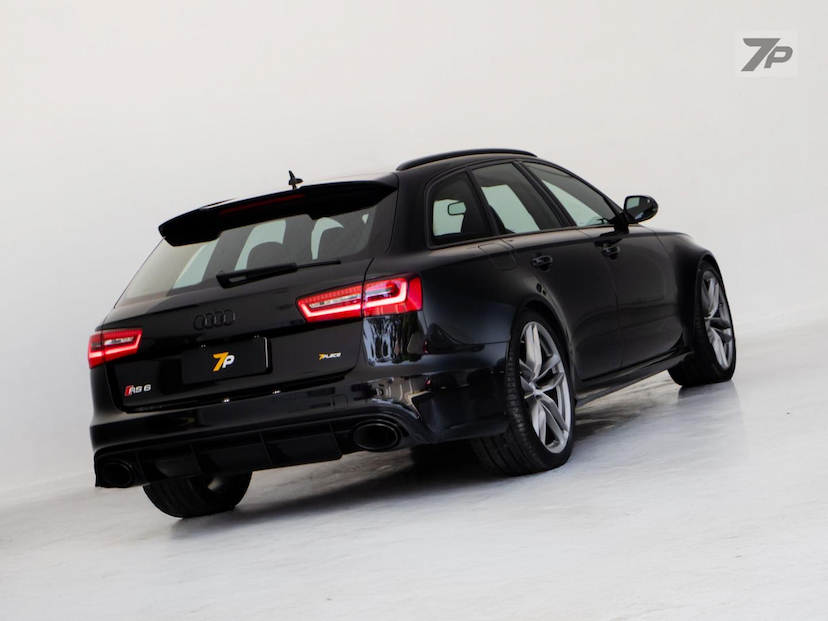 Foto do veículo AUDI RS6  AVANT 4.0TFSI 2015 60.225 KM 369.000,00