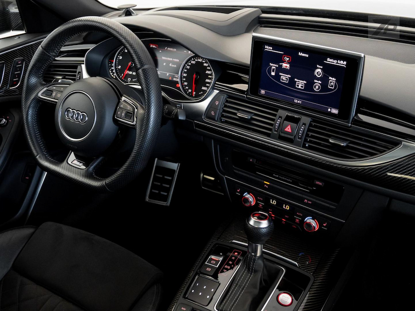 Foto do veículo AUDI RS6  AVANT 4.0TFSI 2015 60.225 KM 369.000,00