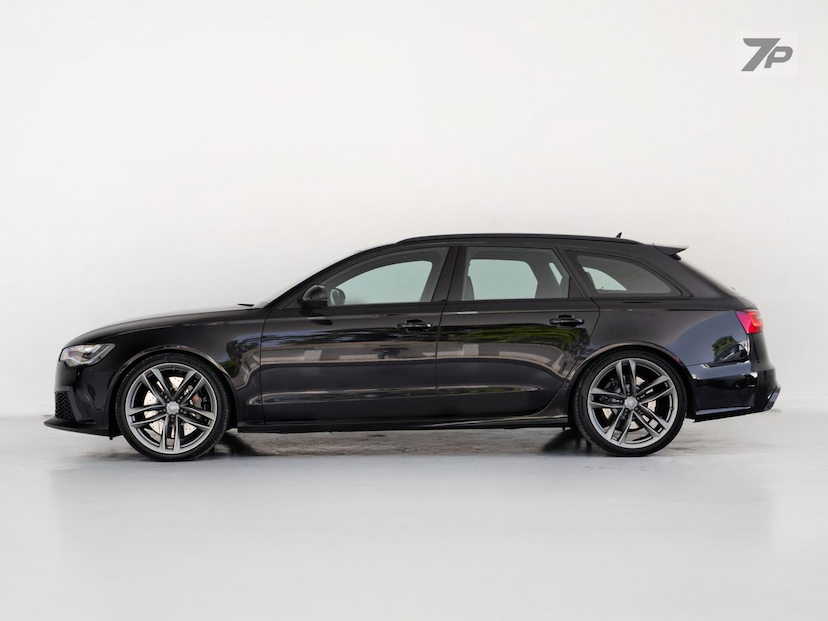 Foto do veículo AUDI RS6  AVANT 4.0TFSI 2015 60.225 KM 369.000,00