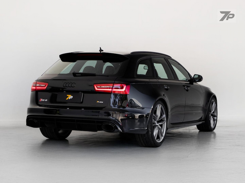 Foto do veículo AUDI RS6  AVANT 4.0TFSI 2015 60.225 KM 369.000,00